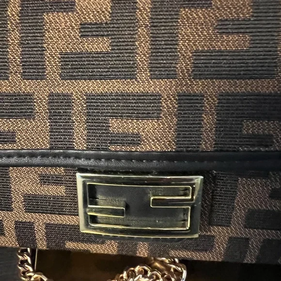 Fendi Brown Monogram Crossbody with Gold Chain Strap - Picture 2 of 16